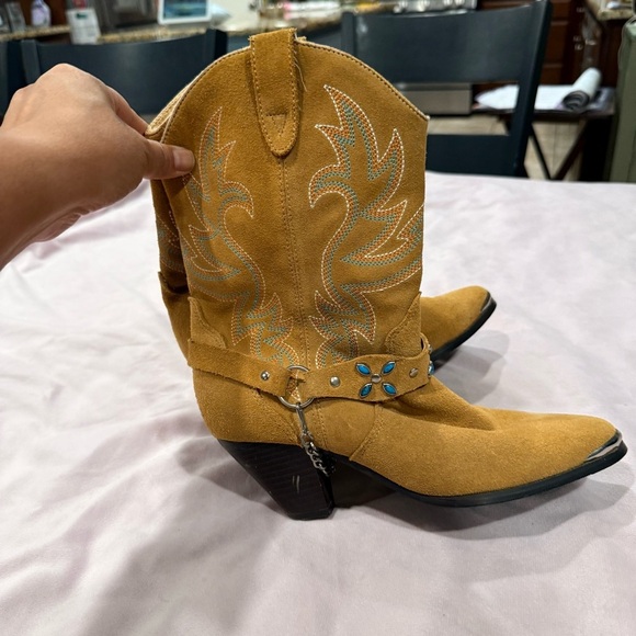 Dingo Tan Suede Heeled Boots with Blue Accents - Picture 4 of 11